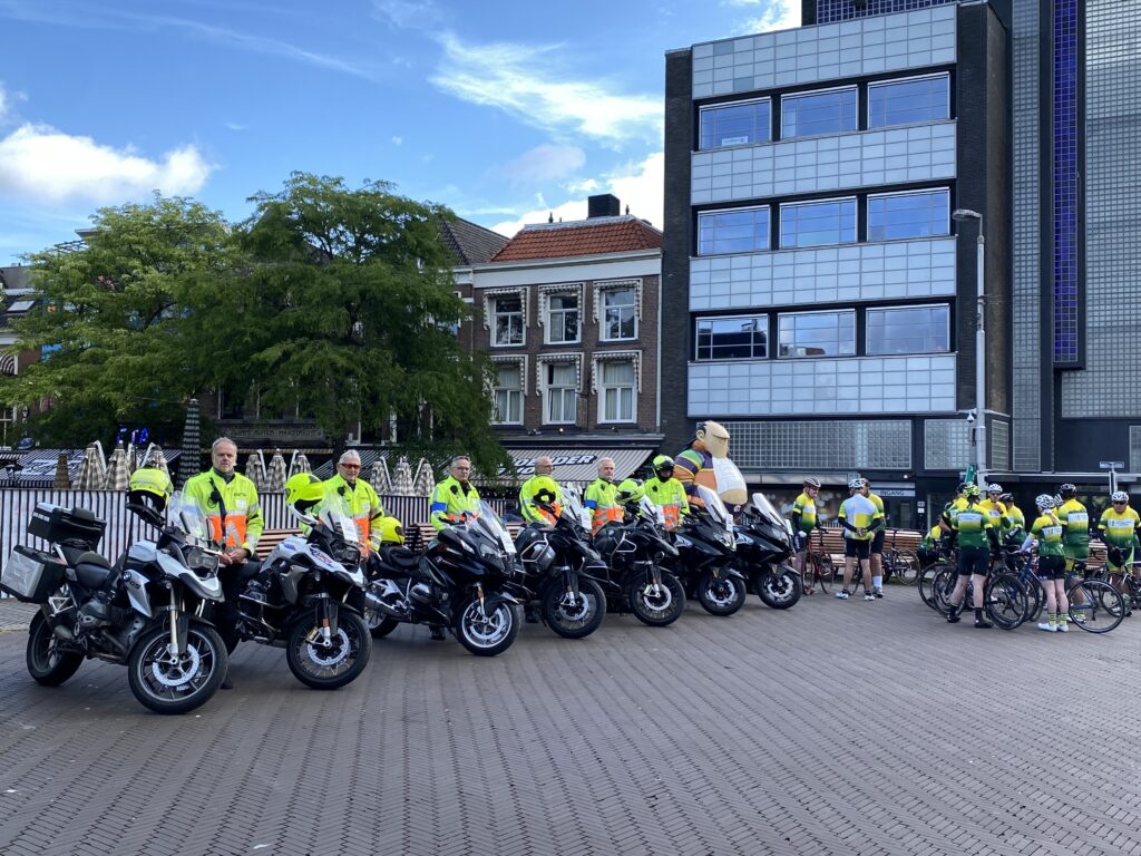 Het BMTN team klaar voor een rondje door Den Haag om filmopnames te begeleiden 